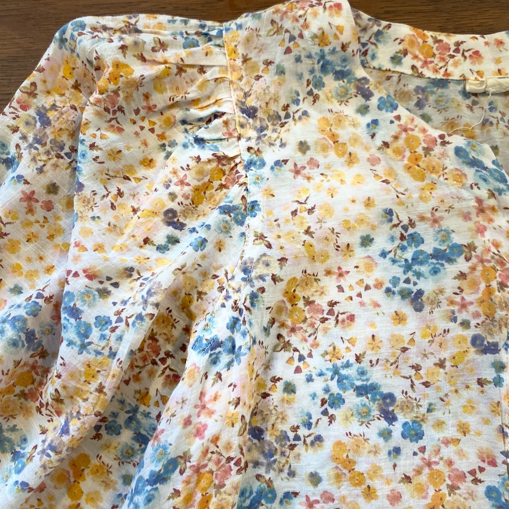a.n.a Pastel Floral Blouse - Picture 3 of 6